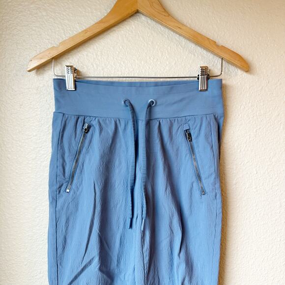 Athleta Trekkie Mid Rise Legacy Jogger in Enchanted Blue sz 0 - Picture 2 of 9